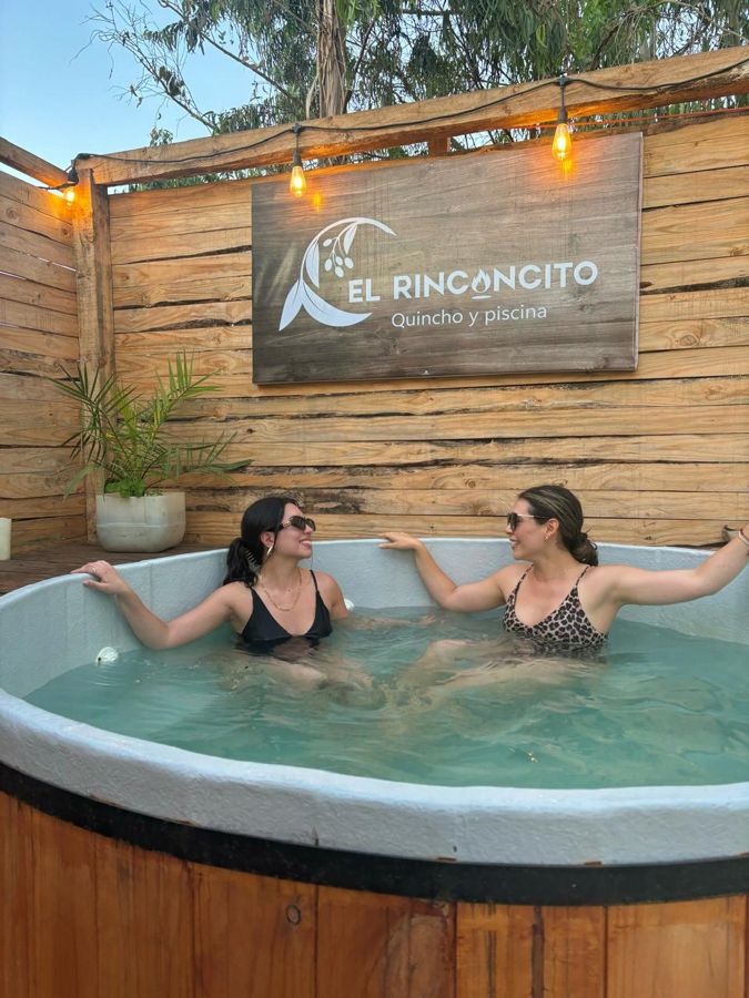 Amigas en la tinaja